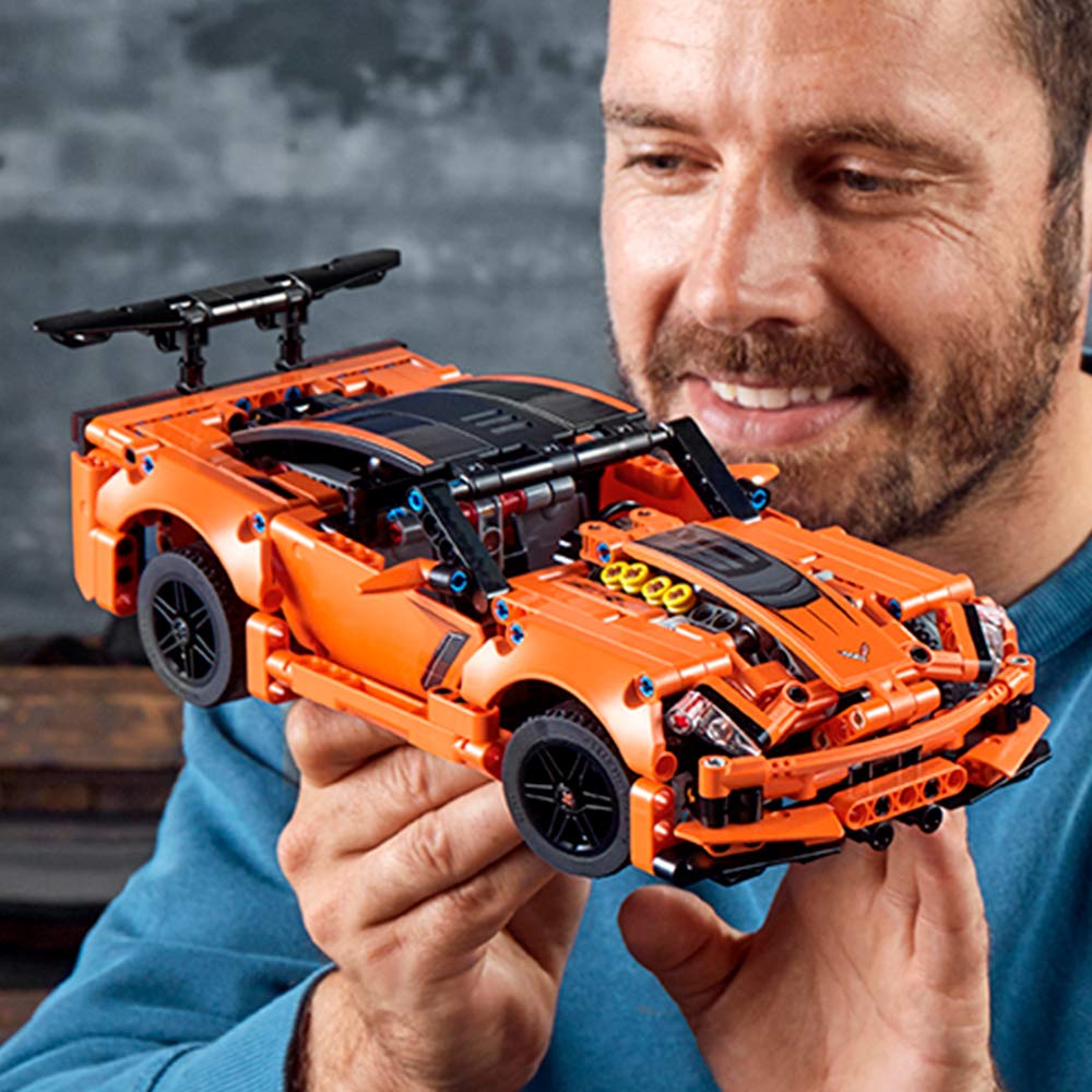 Building Kit (579 Pieces) J520